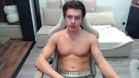 Alice and Sergey online show from November 18, 5:05 pm