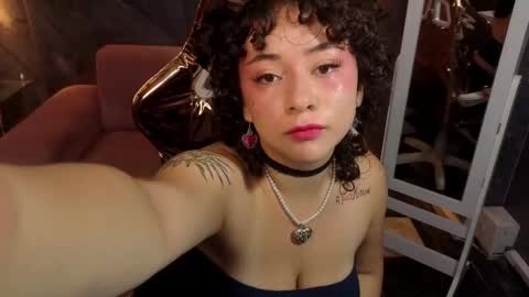 sunny2_b online show from November 10, 12:52 pm