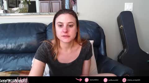 Snapshot of sunny420princess chatting on January 24, 1:57 pm Sunny420 online show from January 24, 1:57 pm