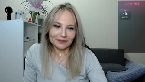 Naomi online show from March 8, 7:53 pm