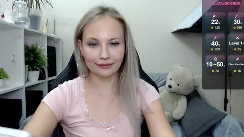 Naomi online show from October 2, 5:39 am