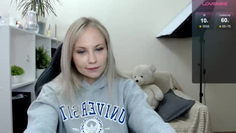 Naomi online show from September 12, 5:31 am