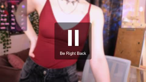 Mia online show from April 4, 5:58 am