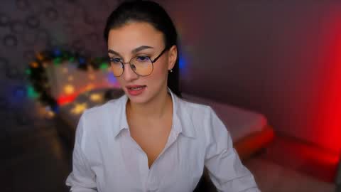 Snapshot of sunsetwithava chatting on January 8, 6:31 am sunsetwithava online show from January 8, 6:31 am