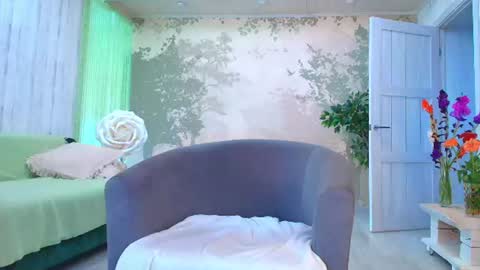 Eva  online show from July 31, 4:35 am