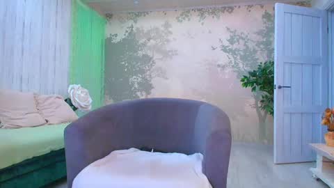 Eva  online show from June 8, 4:46 am