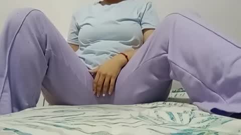 Annie online show from November 10, 5:48 pm