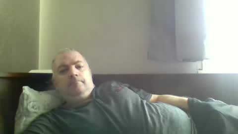 Snapshot of superboy78 chatting on February 1, 11:21 am superboy78 online show from February 1, 11:21 am