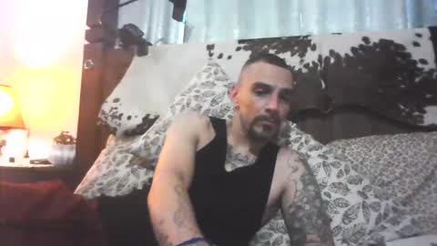 Snapshot of superd512 chatting on January 16, 10:44 pm Guero Cash online show from January 16, 10:44 pm