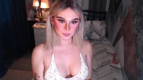 CARMINA online show from February 22, 1:42 am