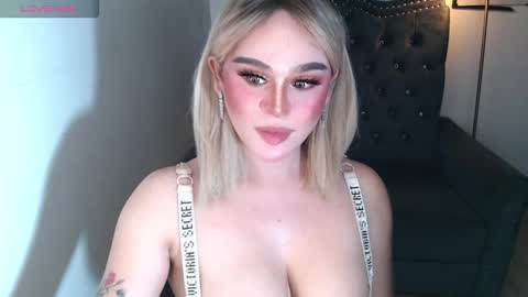 CARMINA online show from December 1, 2:31 am