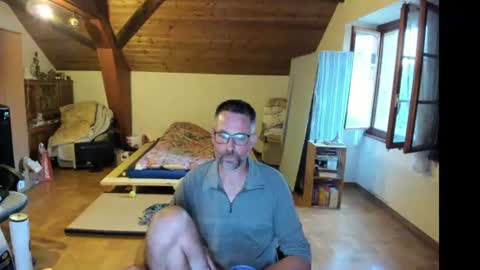 supersquirrel81 online show from August 8, 4:22 am