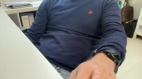 surfstar81 online show from October 15, 6:38 am