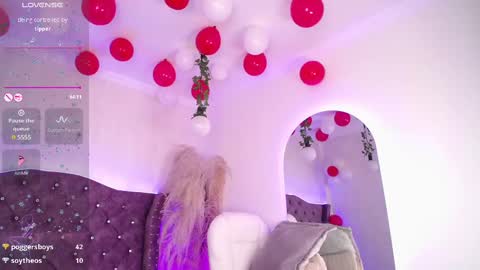 Snapshot of susan_hottye_ chatting on February 26, 12:05 pm Susan online show from February 26, 12:05 pm