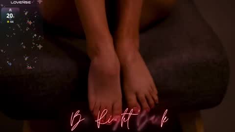 SusanaBell  online show from April 6, 8:54 pm