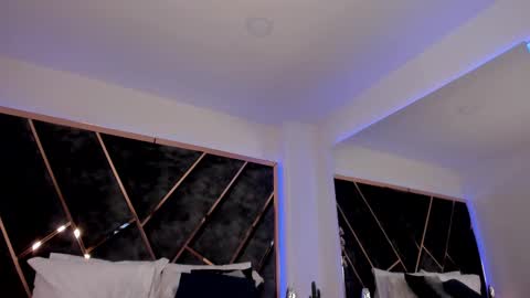 Snapshot of susanahenao chatting on March 1, 9:59 pm susanahenao online show from March 1, 9:59 pm