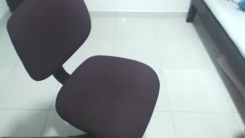 susanleroy online show from February 16, 8:43 am