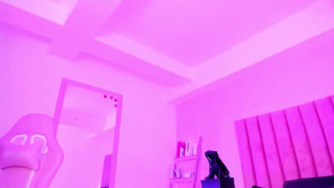 Sussan Nicole  online show from November 14, 2:52 pm