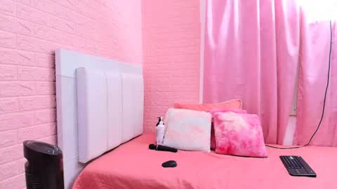 suzan_30 online show from July 5, 8:27 pm
