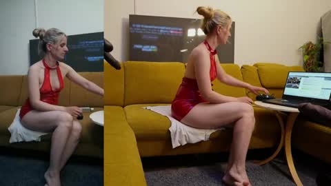 suzannexxxxxx online show from June 6, 11:43 pm