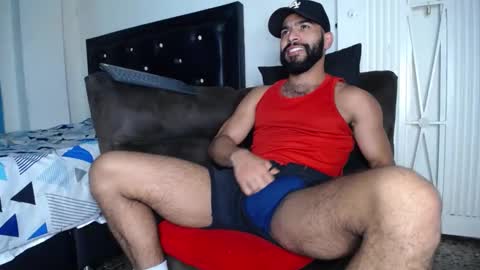 Snapshot of sweatyhairypig1 chatting on January 21, 1:18 am joel bliss online show from January 21, 1:18 am