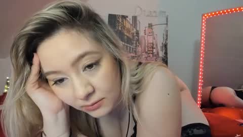 Anne Marie online show from January 3, 8:32 am