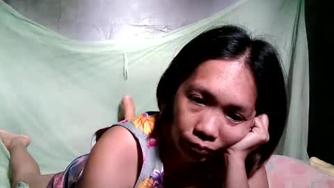 Snapshot of sweet818957 chatting on October 25, 2:34 am sweet818957 online show from October 25, 2:34 am