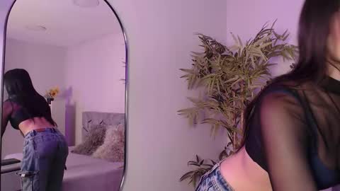 Snapshot of sweet_alexaa_ chatting on September 16, 8:23 pm Alexa online show from September 16, 8:23 pm