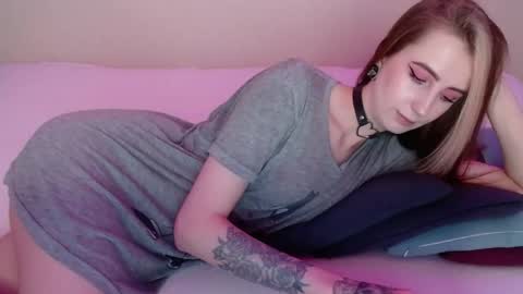 Alice online show from April 18, 7:07 pm