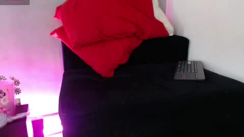 sweet angel online show from March 28, 8:27 am