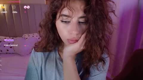 Camila online show from November 4, 1:18 am