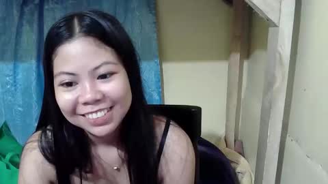 Snapshot of sweet_chel chatting on October 12, 1:31 am sweet_chel online show from October 12, 1:31 am