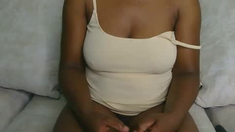 dellah online show from April 13, 2:27 am