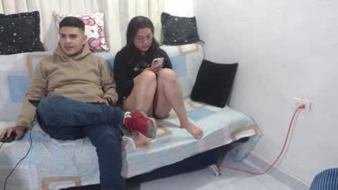 Snapshot of sweet_fantasy_couple chatting on September 21, 3:16 pm sweet_fantasy_couple online show from September 21, 3:16 pm