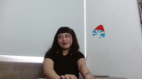sweet_ferr online show from June 24, 4:25 pm