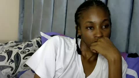 sweet_freaky online show from July 2, 6:40 am