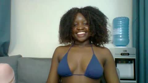 Snapshot of sweet_jenica chatting on October 7, 4:30 am ESTHER NEEMA online show from October 7, 4:30 am