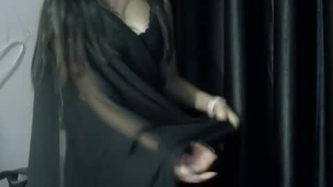 sweet_kanchi online show from December 4, 9:40 pm