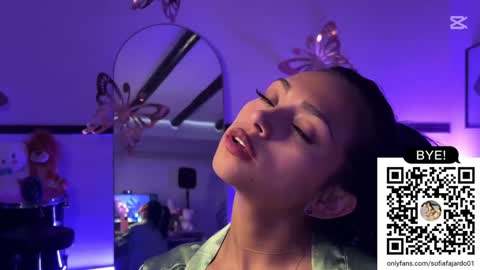 free            private online show from October 24, 7:25 pm