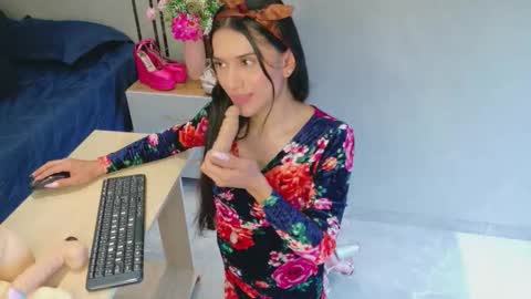 sweet_mafee online show from February 9, 4:21 pm