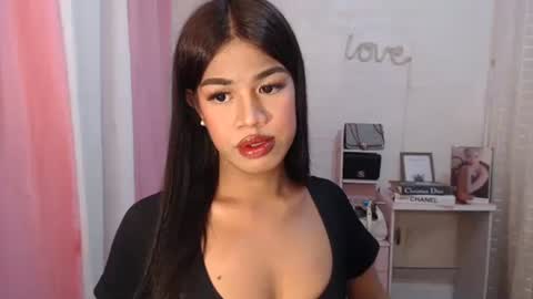 Snapshot of sweet_melonxxx chatting on September 9, 6:52 pm Melon online show from September 9, 6:52 pm