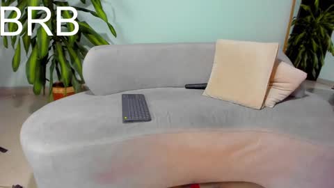 Snapshot of sweet_mia23 chatting on February 27, 8:46 am MIA 3 online show from February 27, 8:46 am