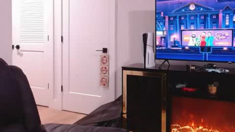 sweet_pink69_ online show from August 4, 6:31 am