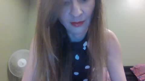 sweet_poeme online show from June 15, 12:41 pm