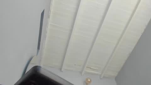 Snapshot of sweet_skiinny chatting on October 6, 12:56 pm Adeline online show from October 6, 12:56 pm