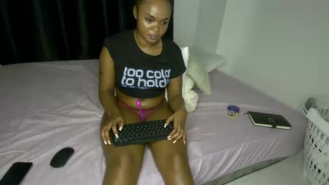 Nina online show from February 2, 9:11 pm