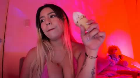 Snapshot of sweet_stephaniee chatting on January 15, 6:54 am online show from January 15, 6:54 am