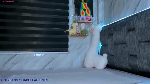 Isabella online show from March 7, 2:25 am