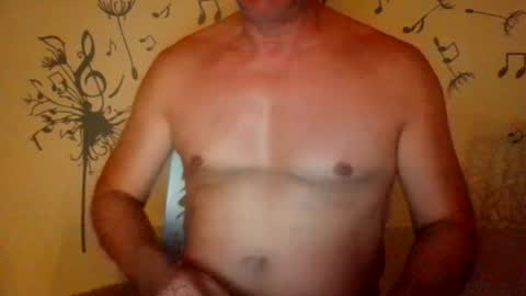 sweet_travelbook online show from August 6, 10:30 pm