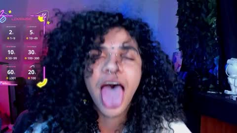 Snapshot of sweet_vond chatting on October 16, 1:49 am Steven independent model online show from October 16, 1:49 am